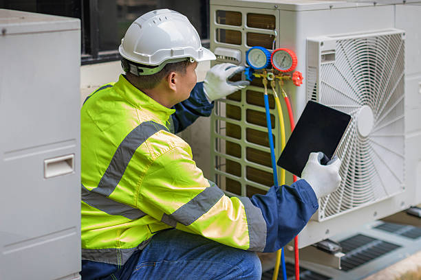 Professional Hvac Installation technician working in Shawnee, OH